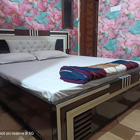 Maa Gauri Paying Guest House Varanasi Exterior foto