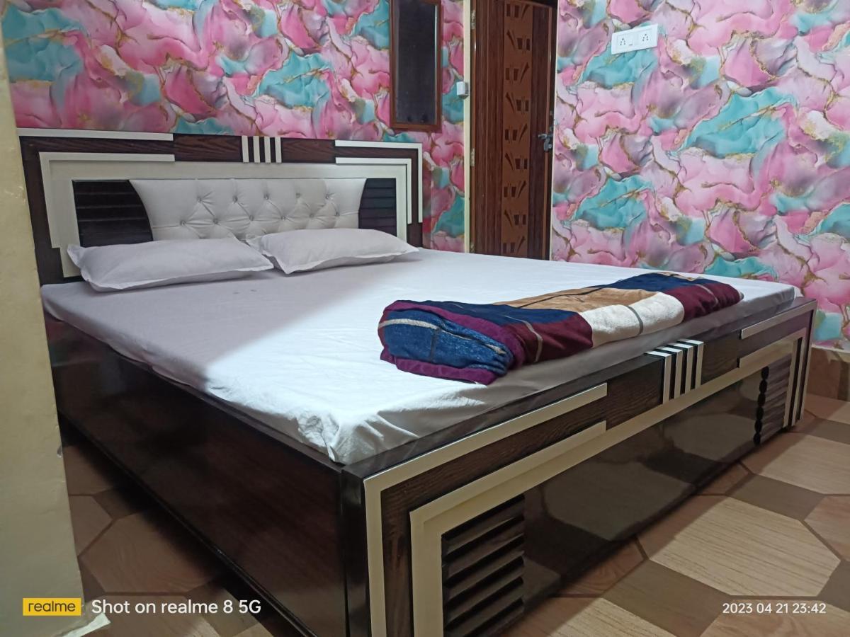 Maa Gauri Paying Guest House Varanasi Exterior foto